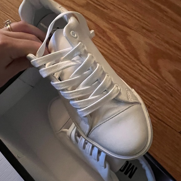 Moschino leather sneakers - Picture 9 of 11